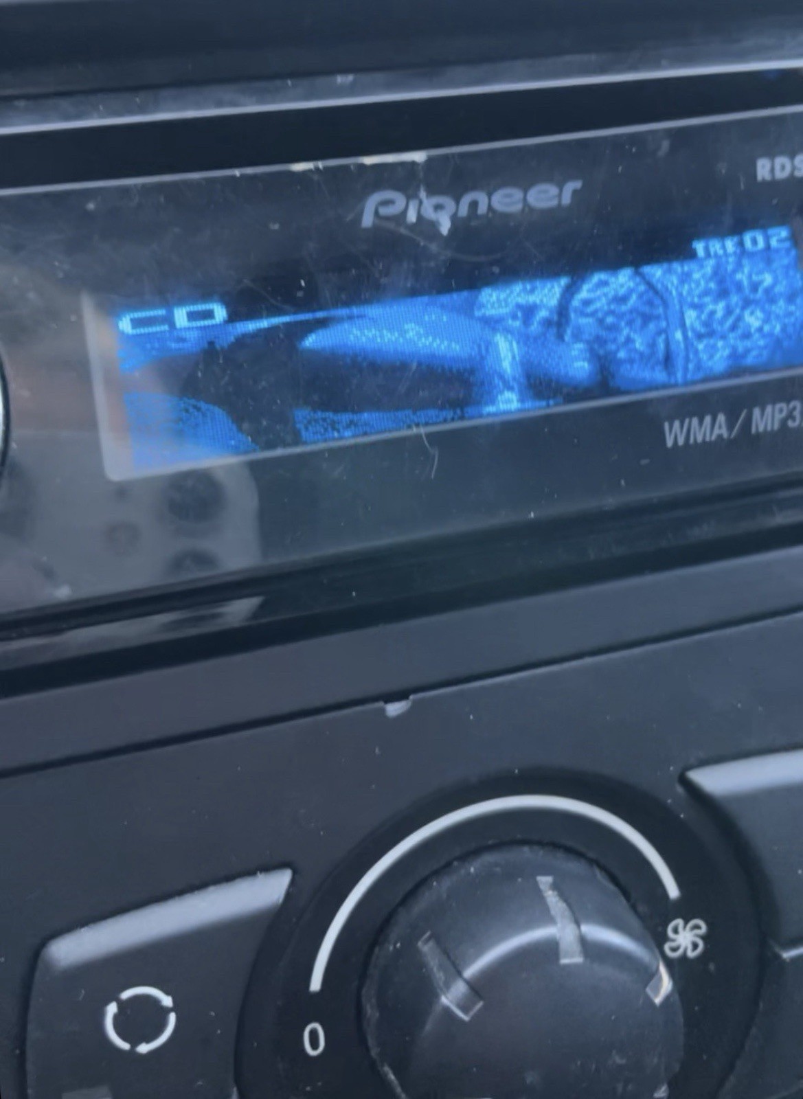 Old School Pioneer Defaceable CD Player Radio With USB Working Deh-p5100ub