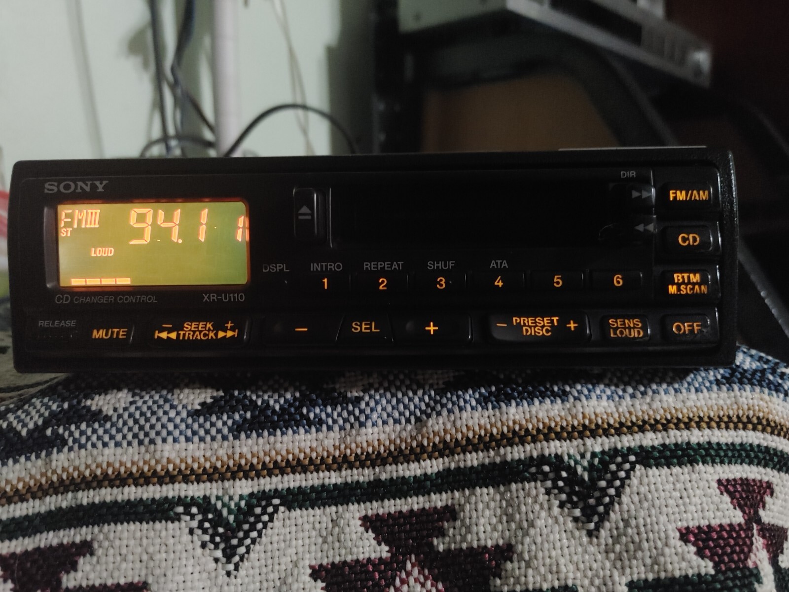 VTG 90s Old School SONY XR-U110 Car Stereo Radio Cassette Audio Deck Unilink CD