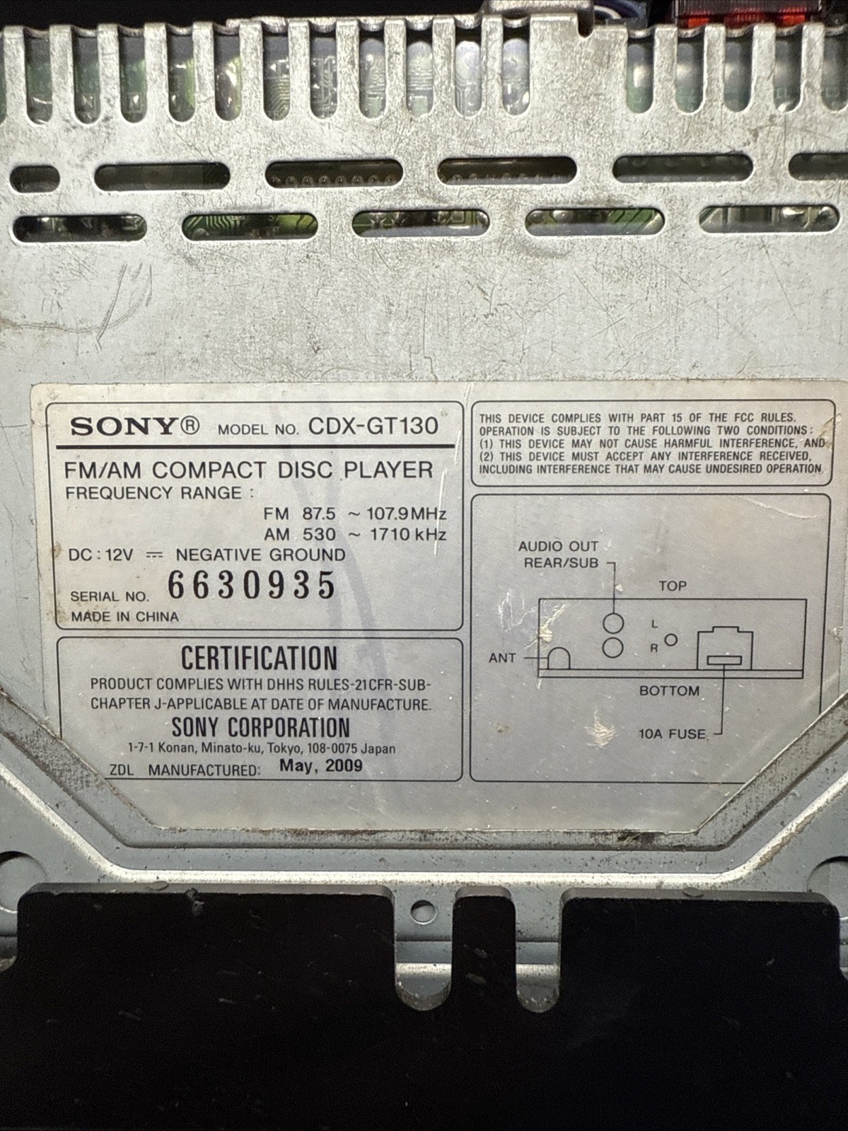 Sony 52wx4 AM/FM Compact Disc Player Car Stereo CDX-GT130 Untested