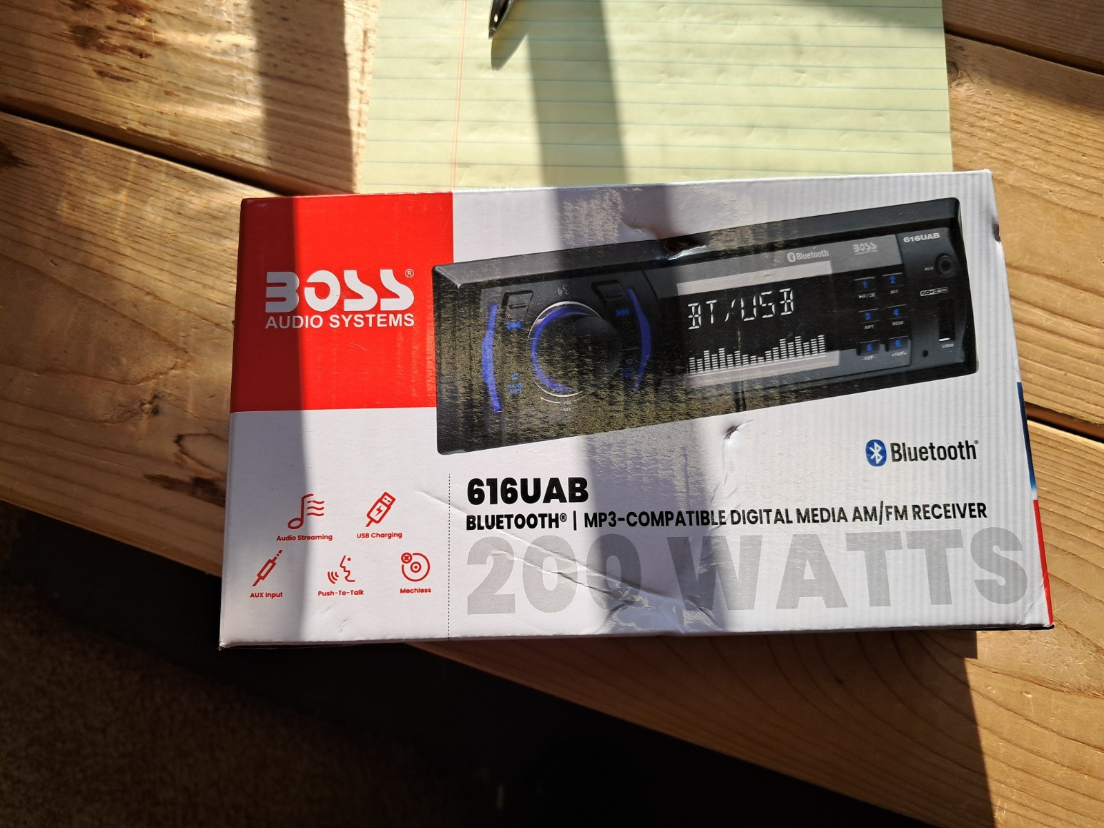 Boss 616AUB Car entertainment system