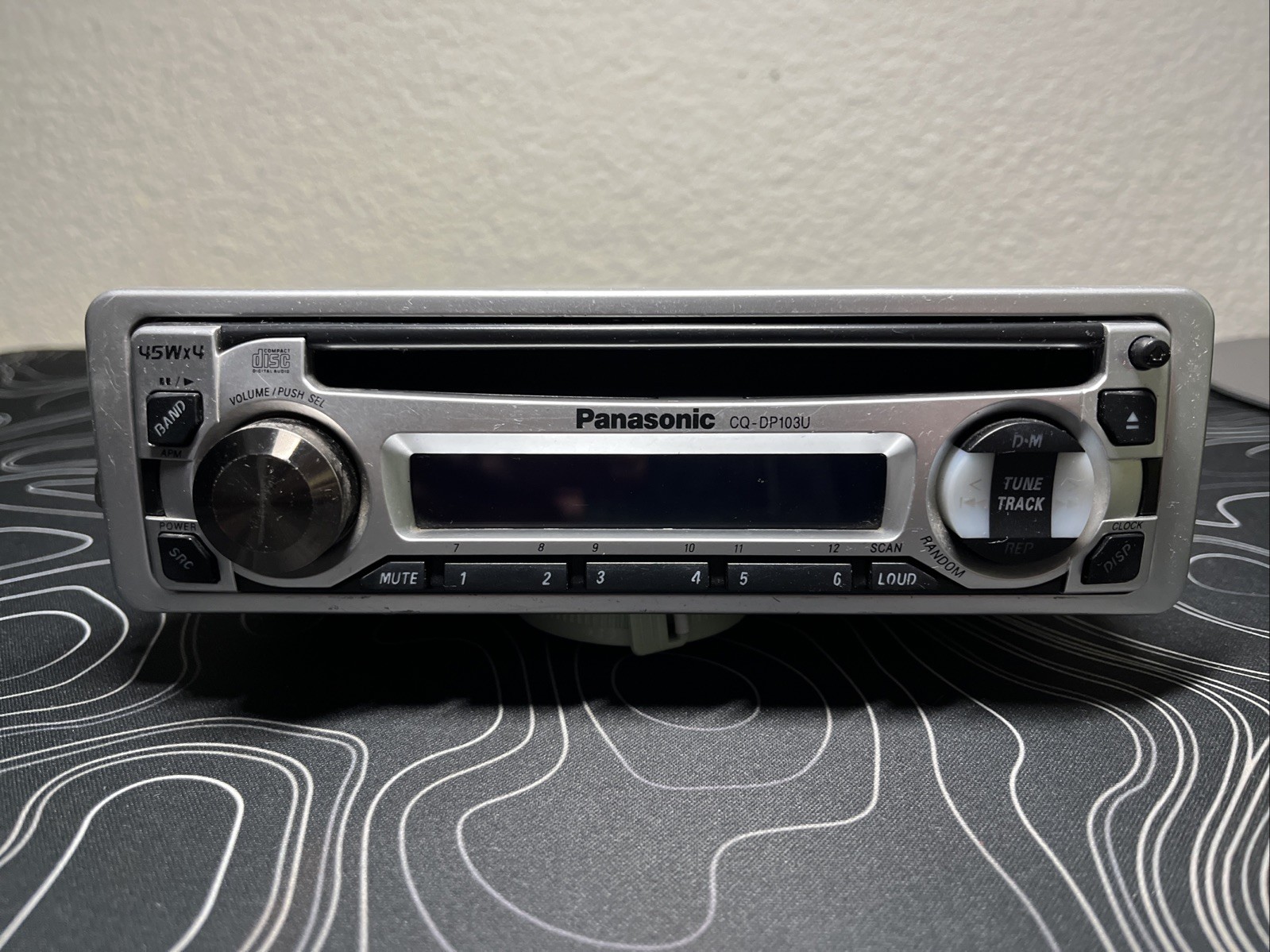 2003 Panasonic CQ-DP103U Gray CD Player/Receiver No Harness