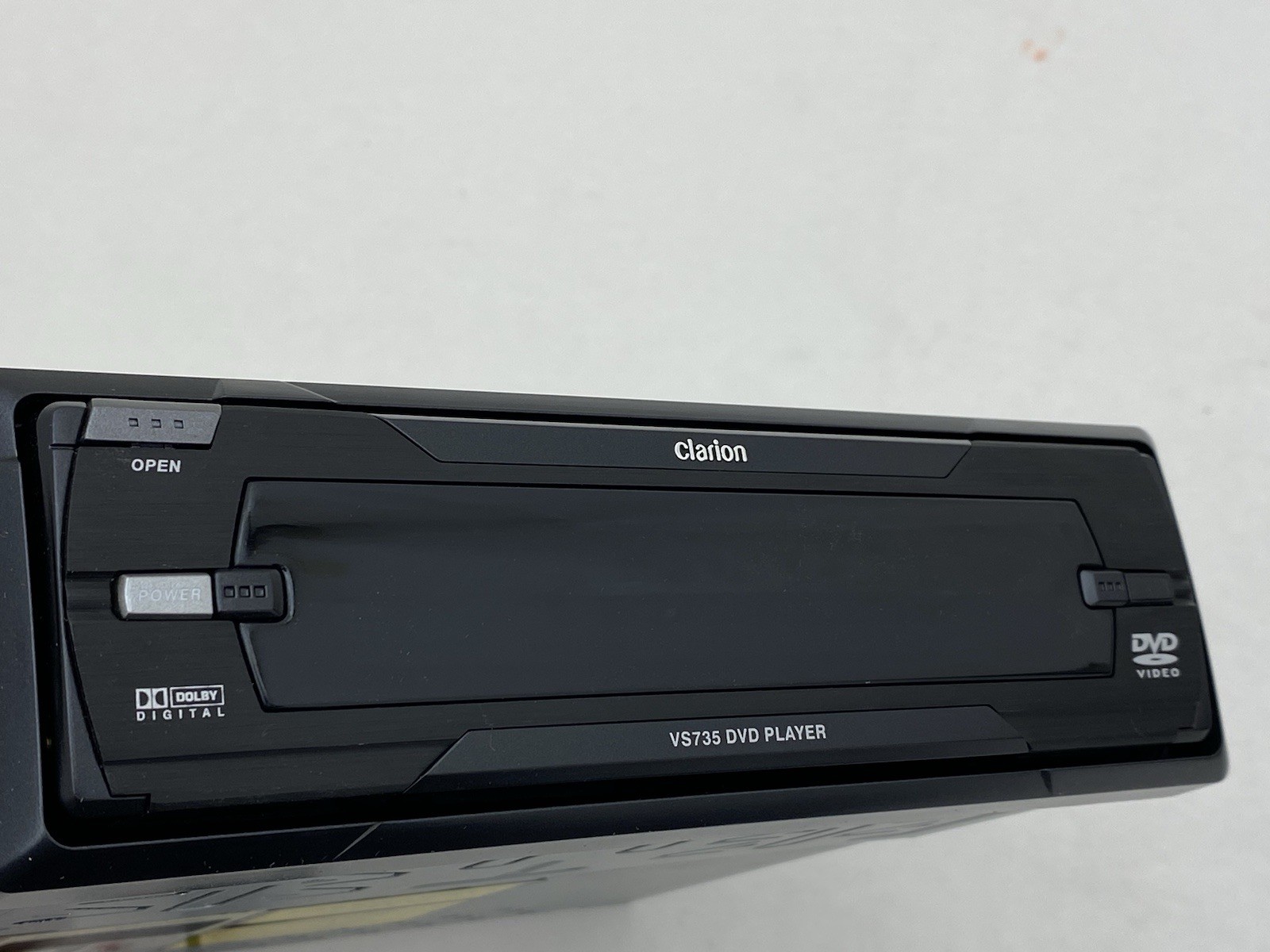 CLARION VS735 IN DASH SINGLE DIN CD DVD MP3 PLAYER OLD SCHOOL CAR AUDIO NEW