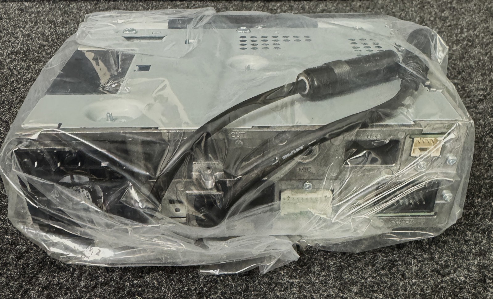 Alpine ilx-F411 HALO11 11-INCH AUDIO/VIDEO RECEIVER BRAND NEW/OPEN BOX