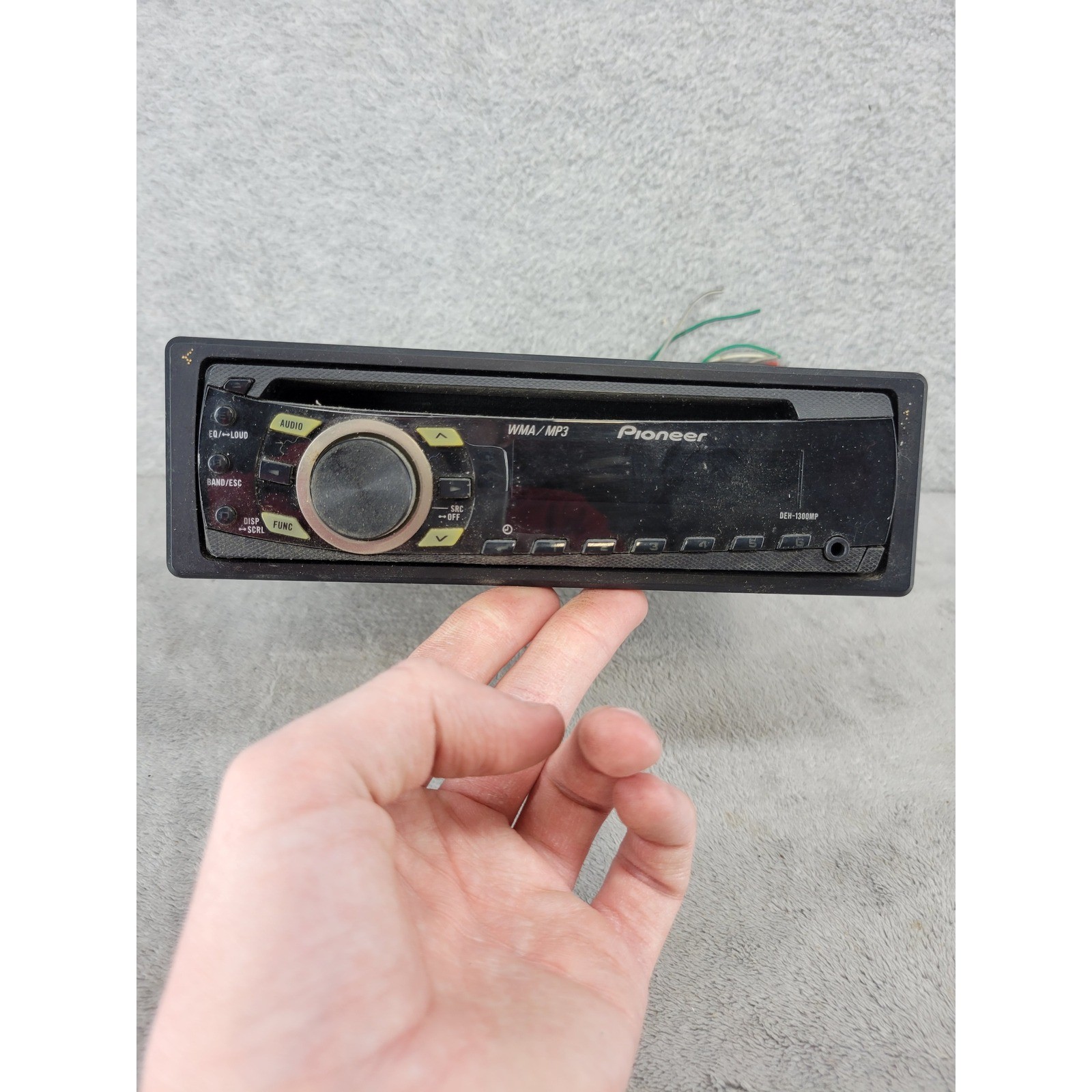 Pioneer DEH-1300MP Car CD Receiver MP3 WMA Front Aux Single DIN Head Unit Black