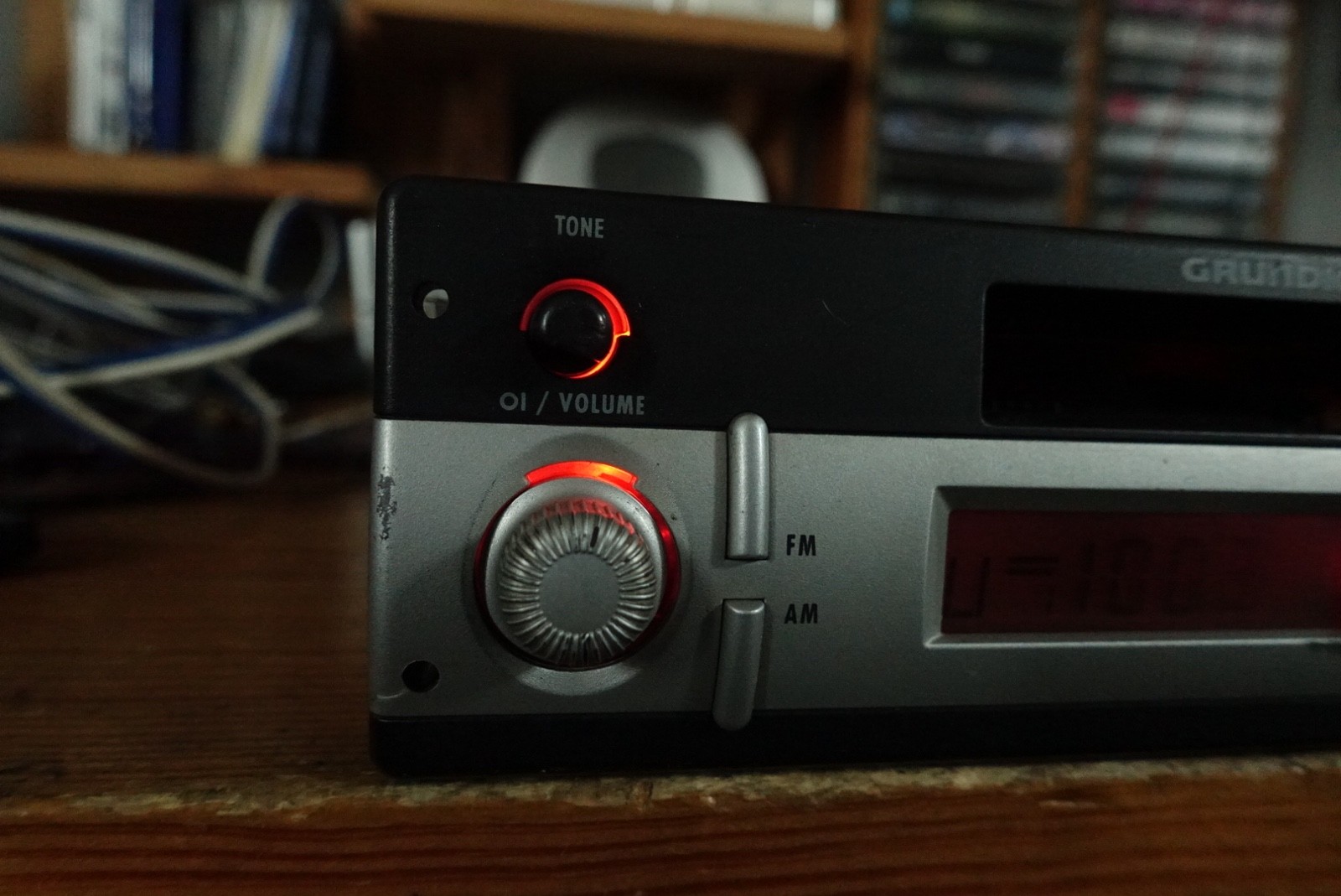 Grundig SCC 1301 vintage car radio cassett. cassette/Fm108/Bluetooth.