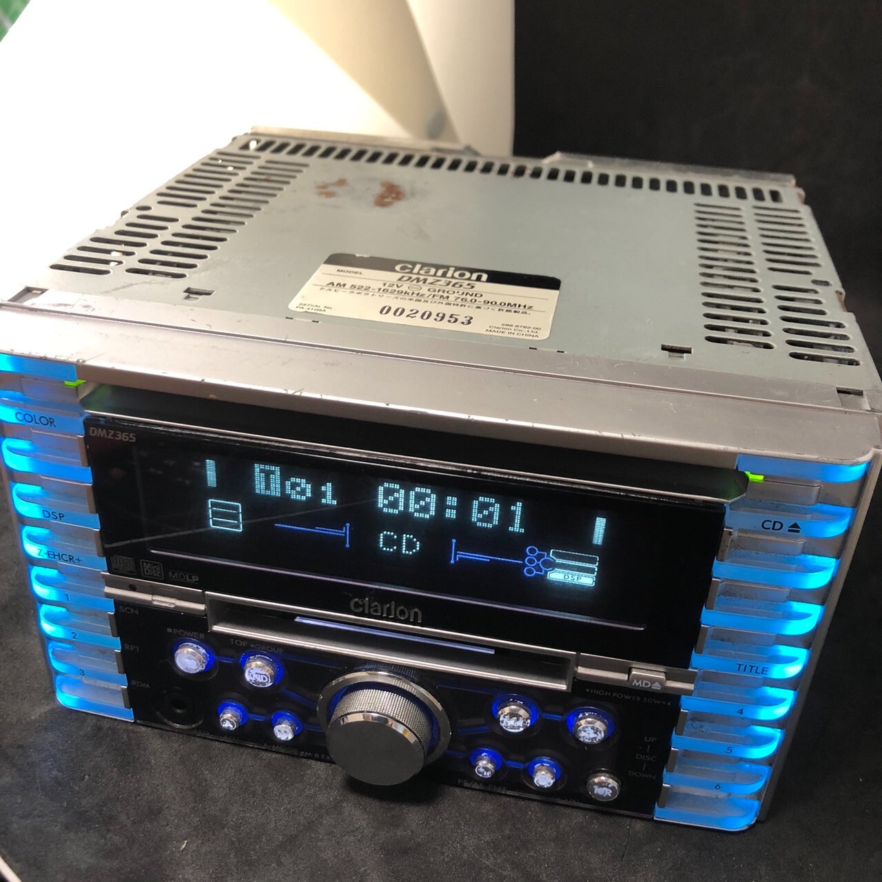 Clarion DMZ365 MD/CD player with car stereo harness working