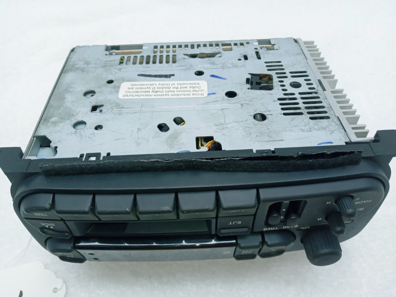 New-Take Out from Dealer AM FM Cassette 1998-02 Dodge Chrysler Jeep P56038931AB