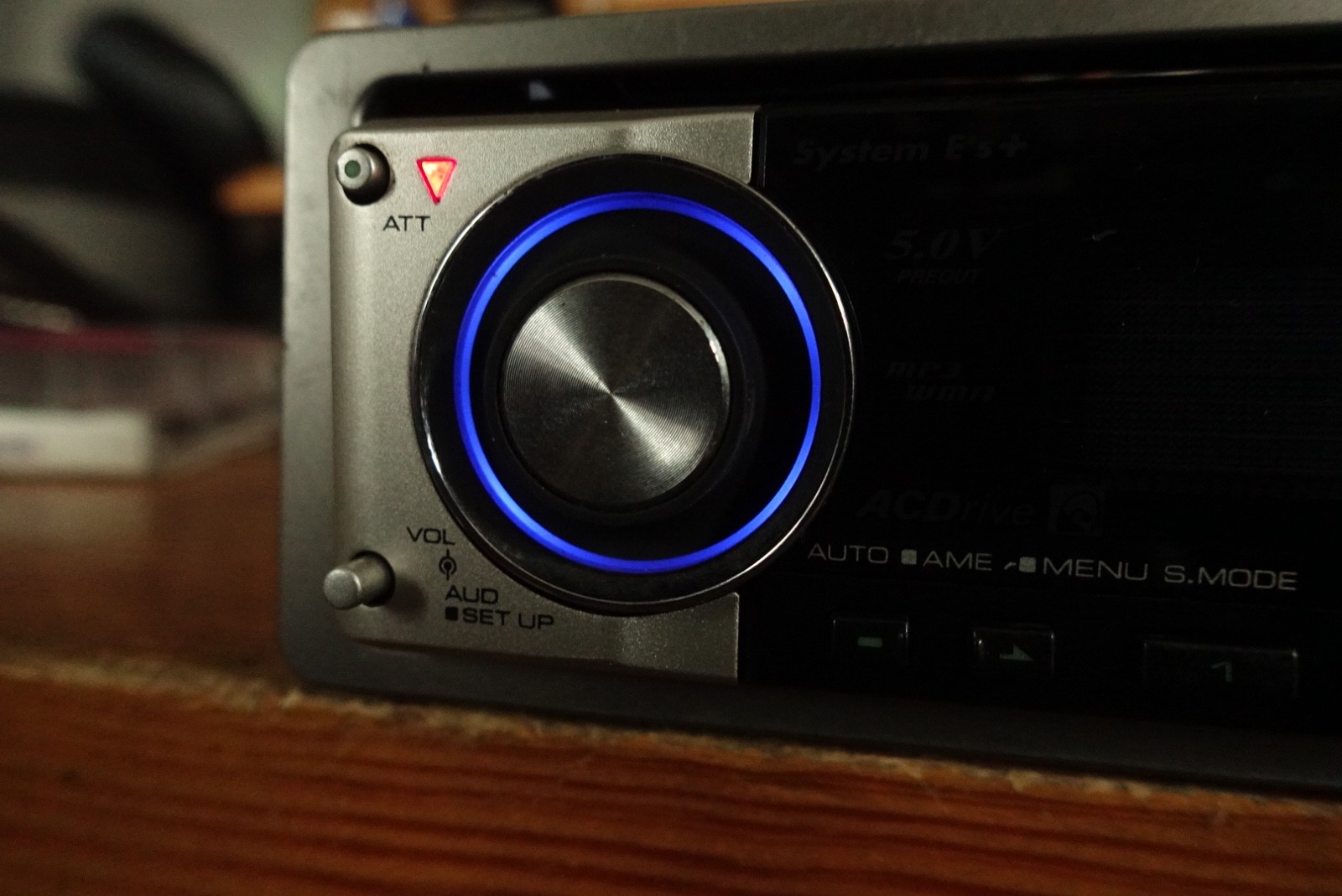 Kenwood KDC-x8529. Graphic Display CD/Bluetooth/Fm108 Player.